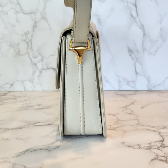 GUCCI Vintage Cream Leather Shoulder Bag - Picture 11 of 15